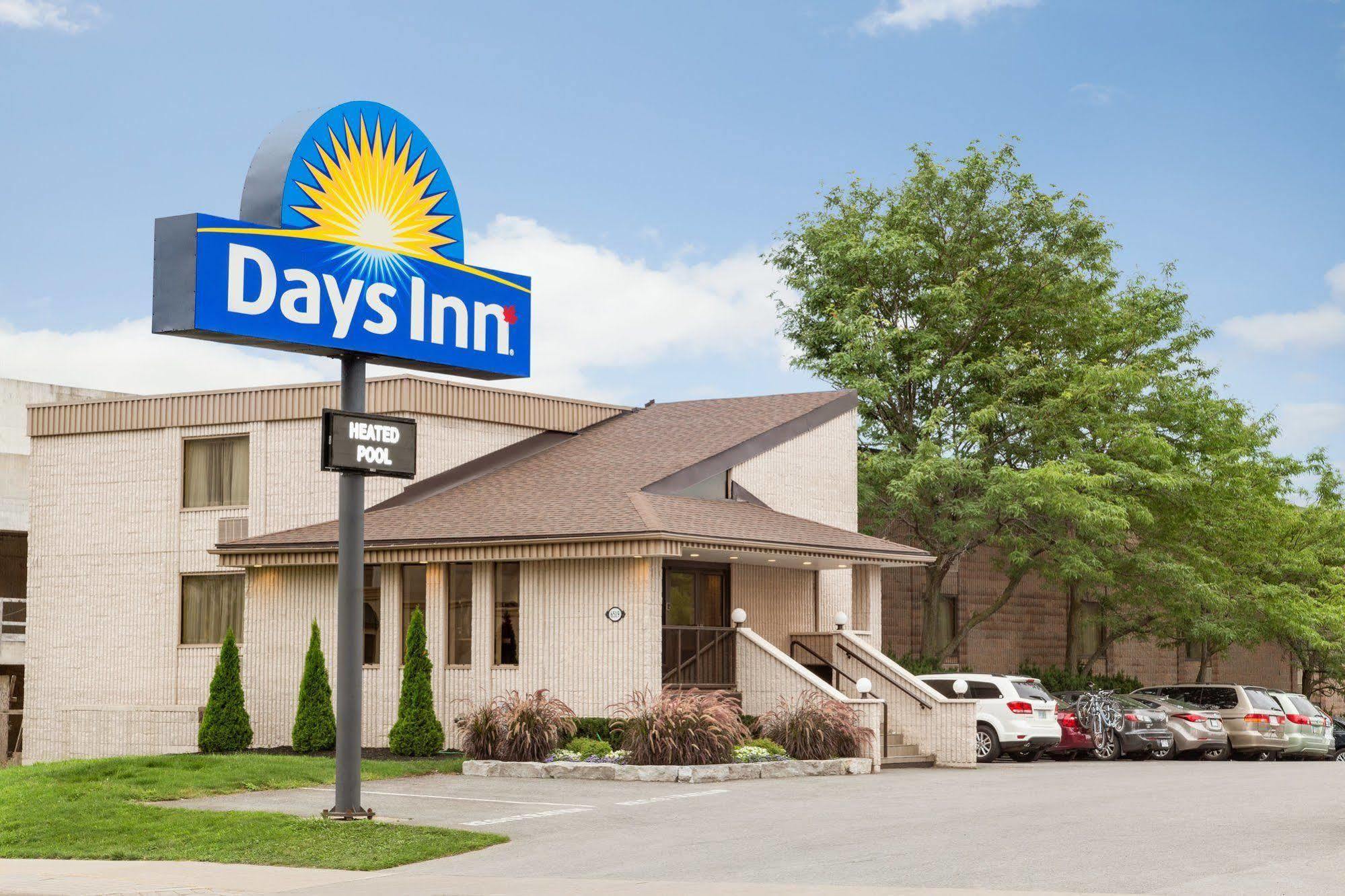 Days Inn By Wyndham Fallsview Niagara Falls Exterior photo